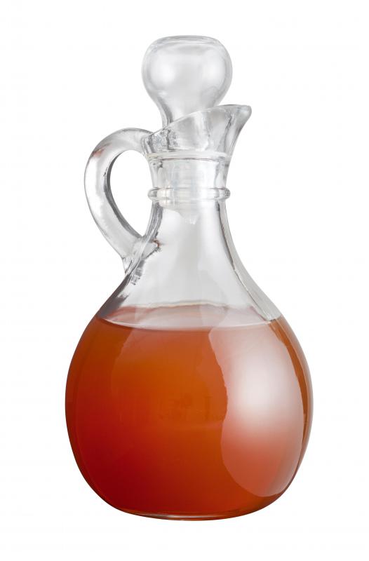 A bath in apple cider vinegar and water may help relieve a bladder infection.
