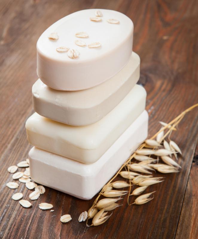 Oatmeal soap relieves itching and inflammation.