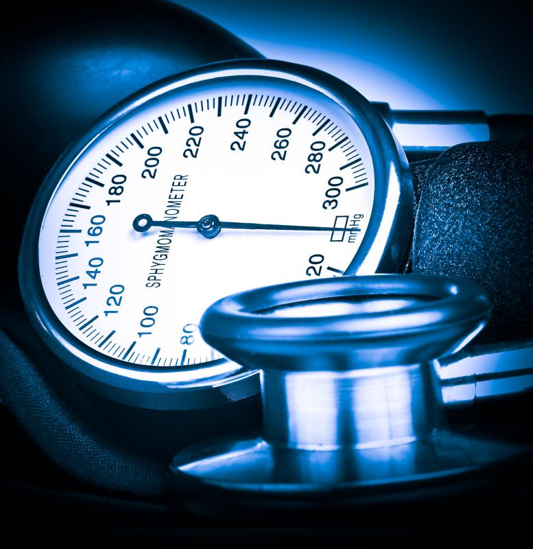 Individuals who have high blood pressure problems should not take oxycodone and ibuprofen together.