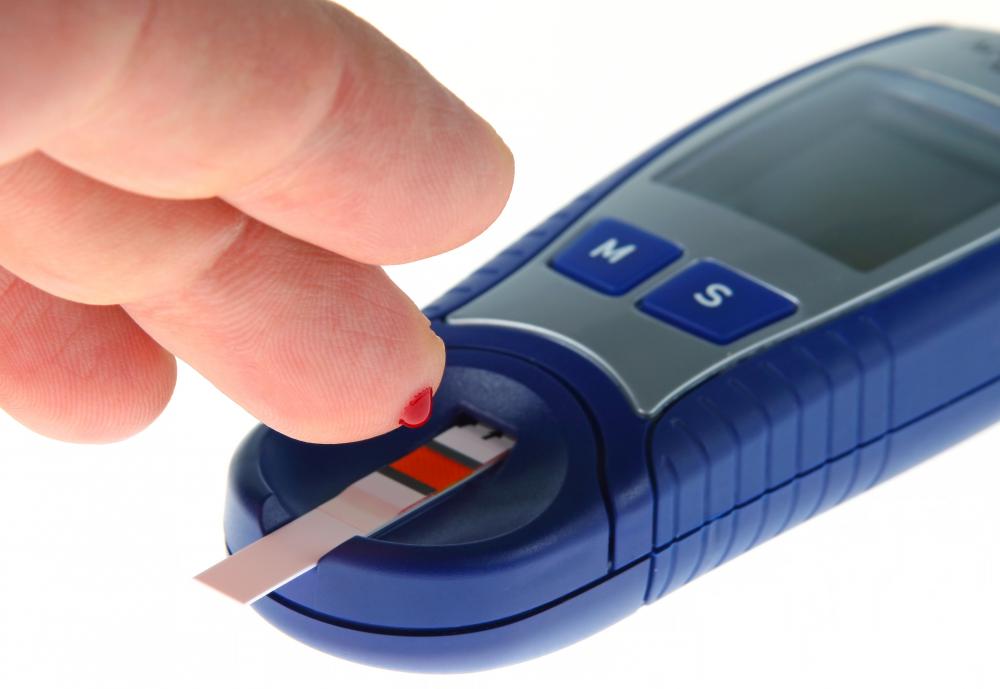 Individuals with postprandial hypoglycemia can sometimes treat the condition by working with a nutritionist and testing their glucose levels at home.
