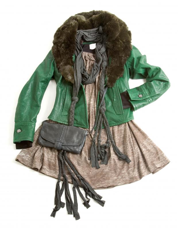 Bohemian fashions are baggy and free flowing.