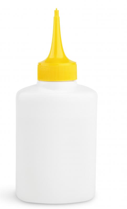 Having a hair dye application bottle with a fine tip helps assist in a successful root touch-up.