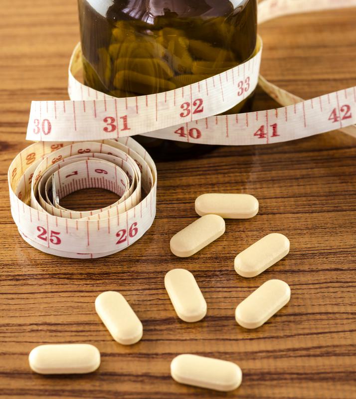 The 3 fat chicks website covers topics such as diet pills.