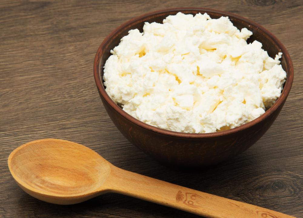 Cottage cheese contains valine.