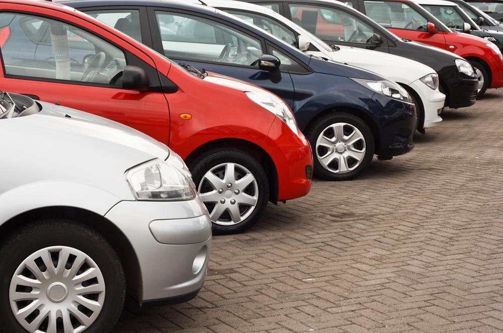 Dealers may have a variety of vehicles available for lease.