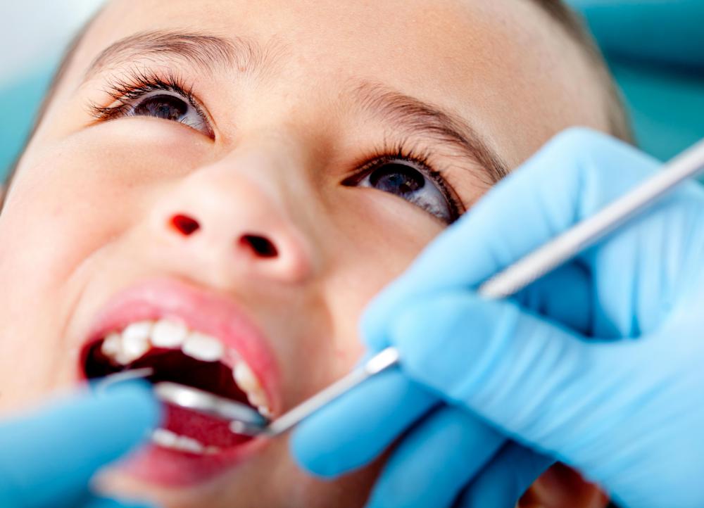 Some patients may experience anxiety attacks when a mouth prop is used.