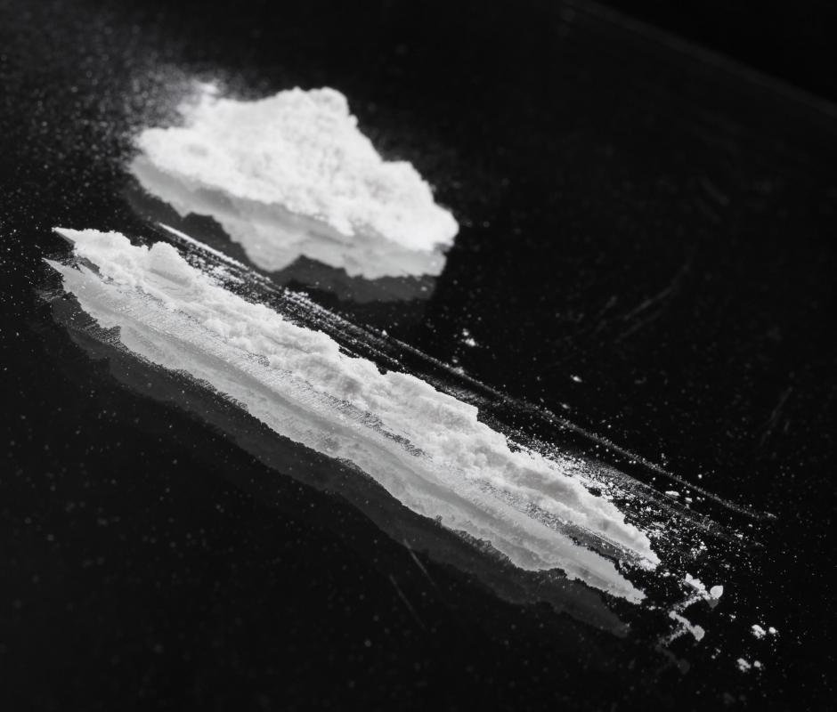 Knowingly possessing cocaine can lead to a charge of constructive possession.