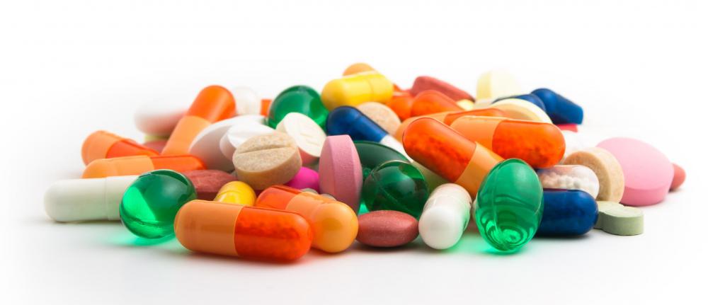 Medication may be helpful in relieving pectoral muscle pain.