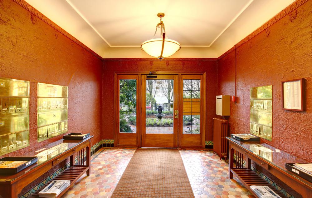 Many hallway runners are made with a fiber design called a short pile twist.
