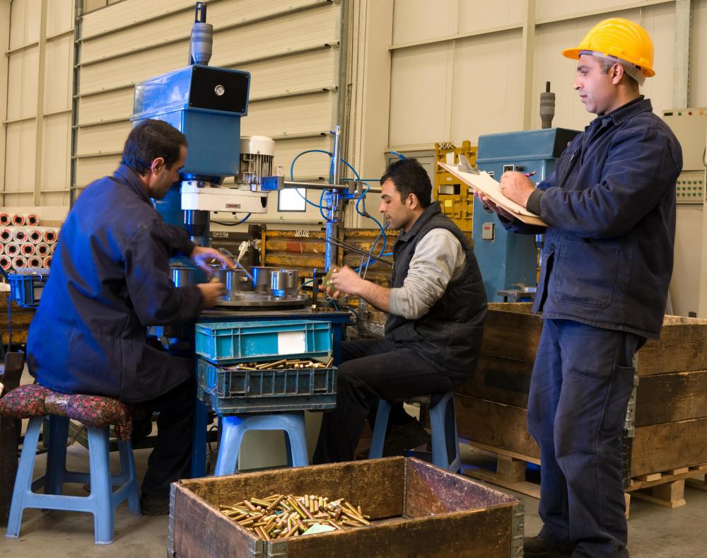 A rotary table is a disc-shaped metalworking device used to obtain precise workpiece positioning.