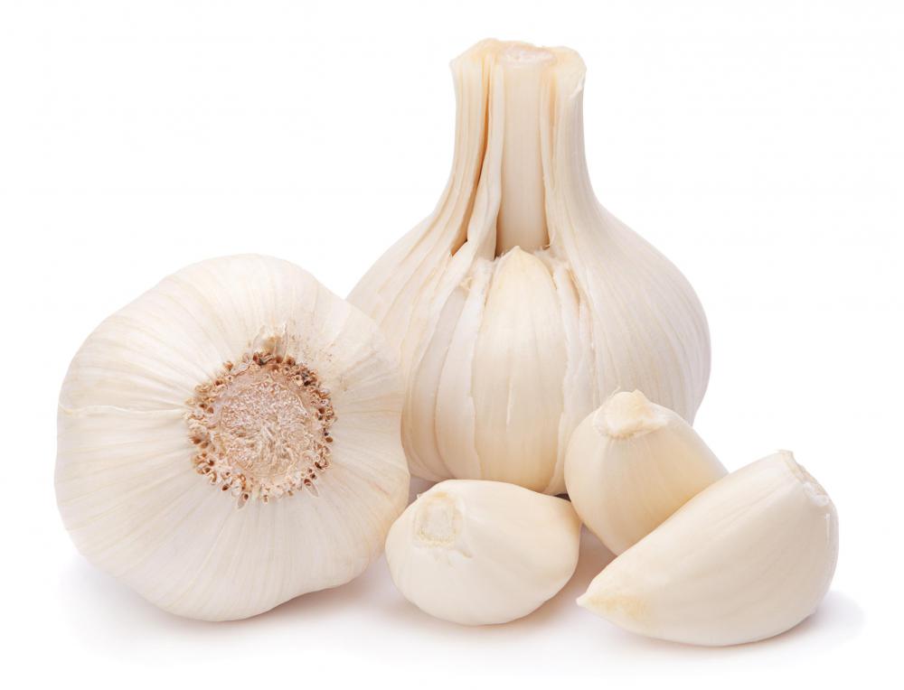 Eating garlic daily may help prevent yeast infections.