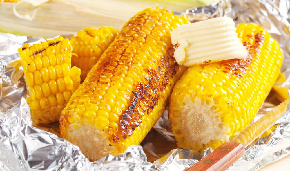Yellow vomit may be the result of the presence of yellow food in a person's stomach.