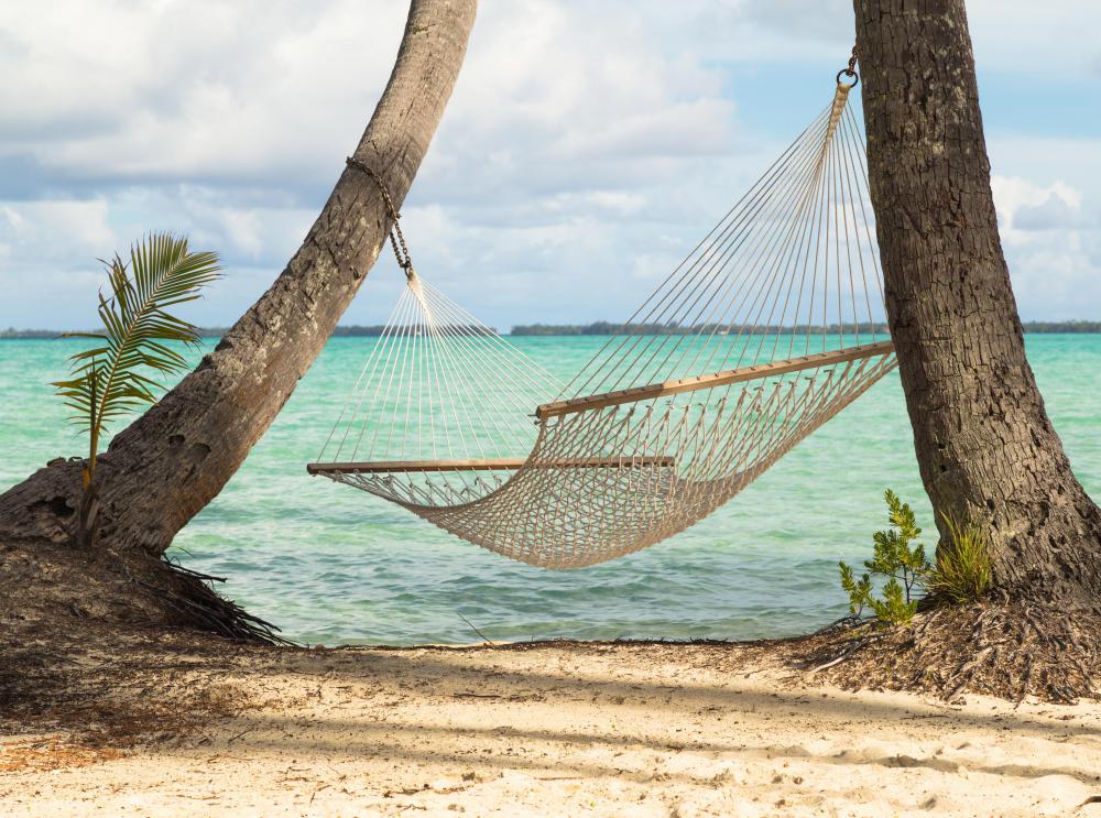 Travelogues may focus on the feelings and sensations a person experiences at new locations.