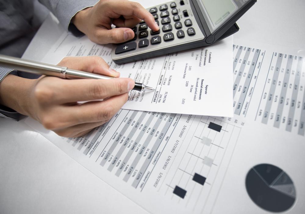 To calculate gross pay for hourly employees, the employer will simply multiply the number of hours worked by the agreed upon hourly rate.