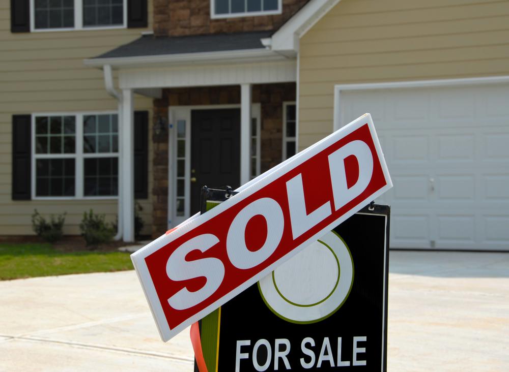 The greater fool theory may explain why investors buy real estate that seem to be overpriced.
