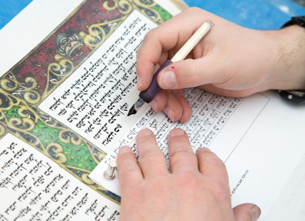 A limner was originally a person who illuminated manuscripts.