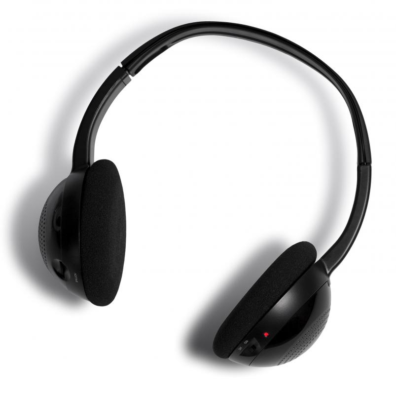 Wireless headphones are not connected to a power supply.