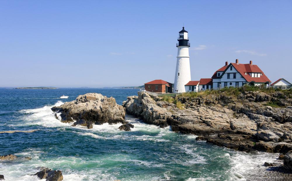 Travel packages may be designed around an attraction or theme, such as lighthouses.