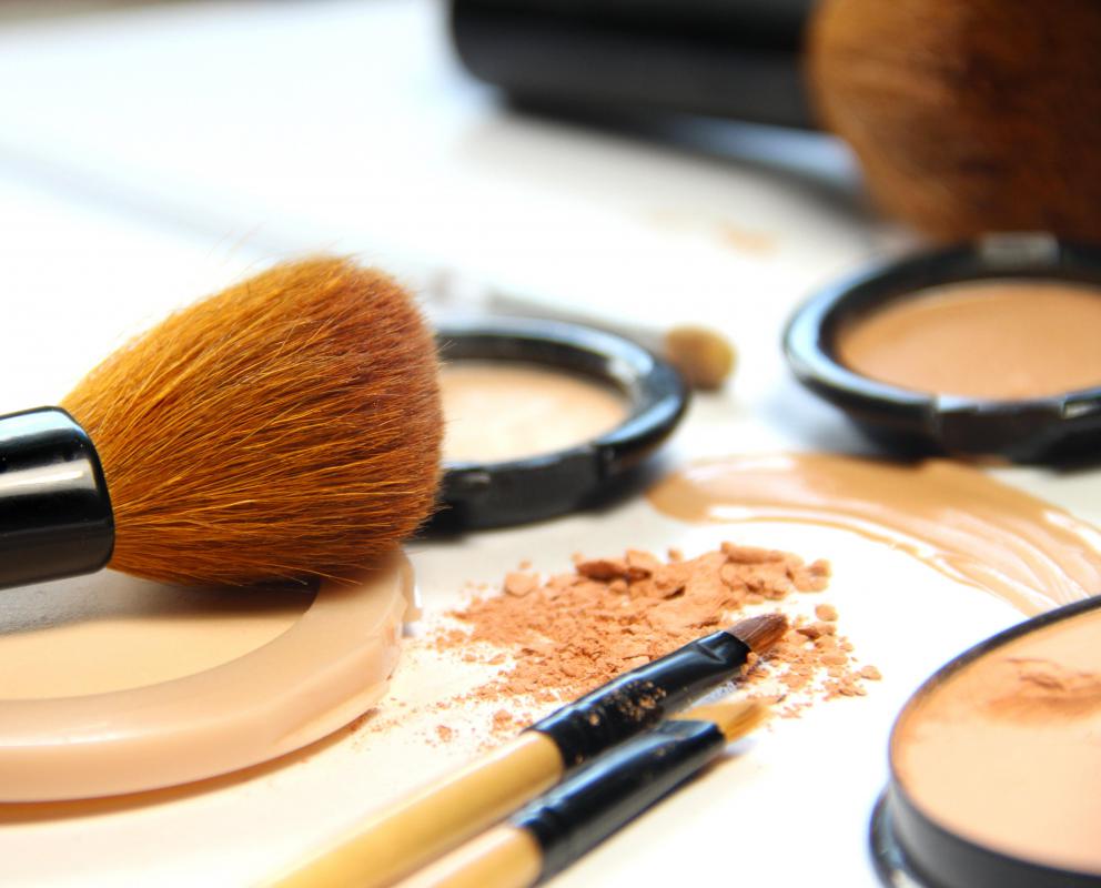 A performance contract may include riders for specific brands of makeup.
