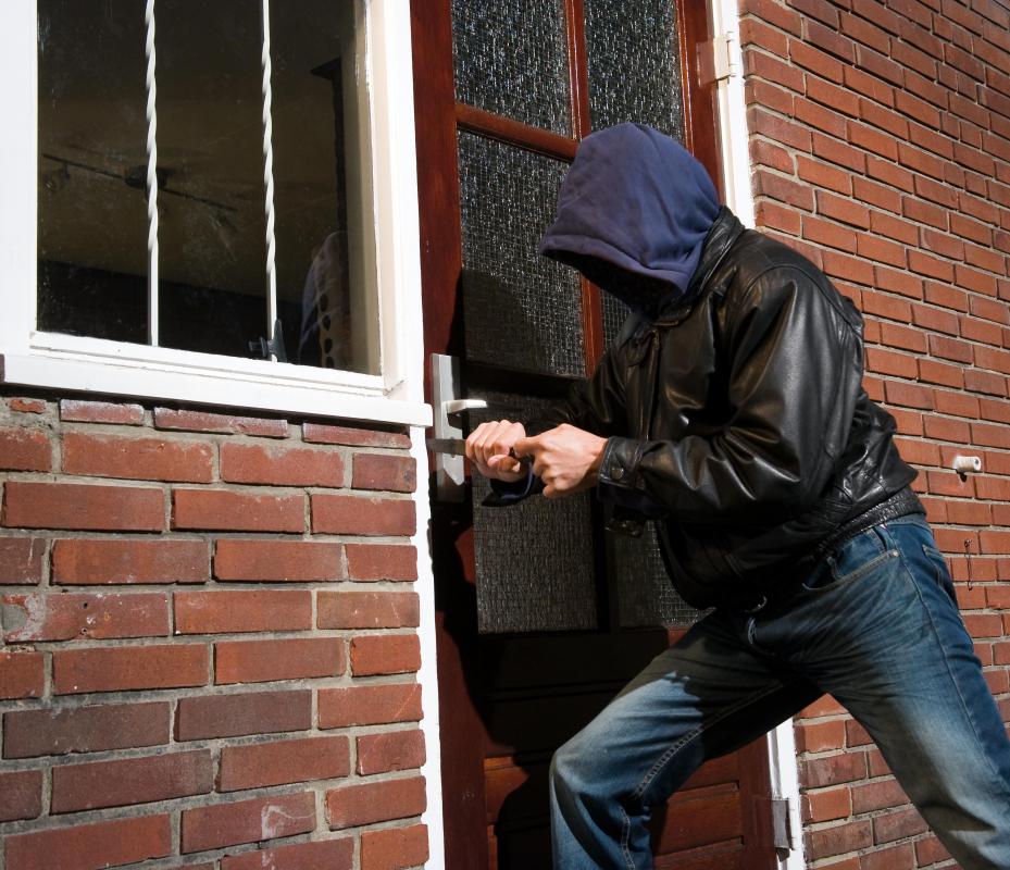 A stakeout may be conducted in order to catch criminals in the act of committing an illegal activity.