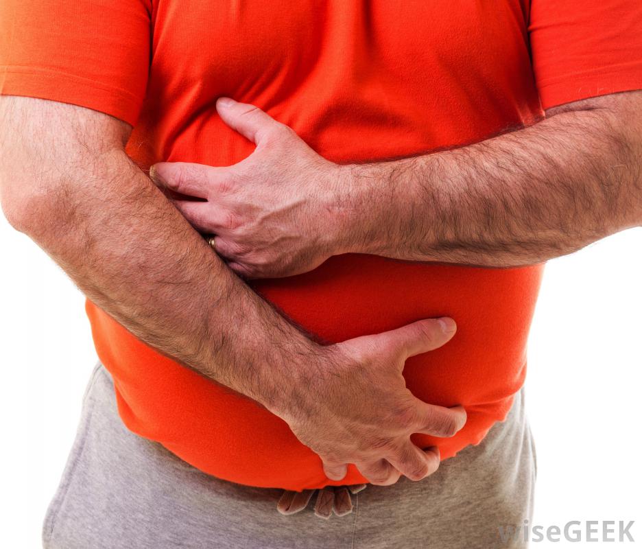 Symptoms of a bile leak may include abdominal pain and nausea.