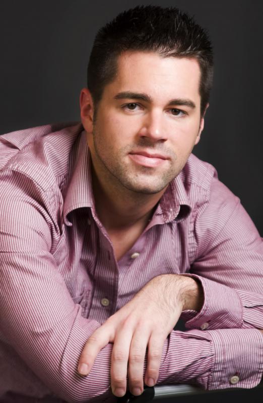 The material of sweaters and long-sleeve shirts may irritate elbow skin.