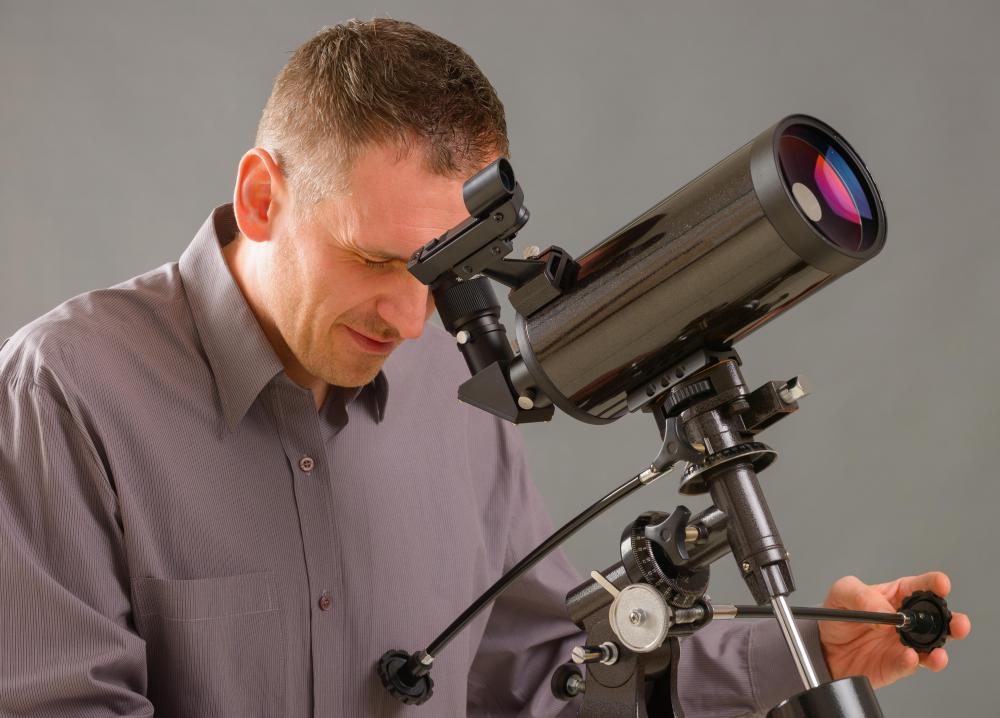 Extremely high magnification levels on inexpensive telescopes often lead to poor image quality.