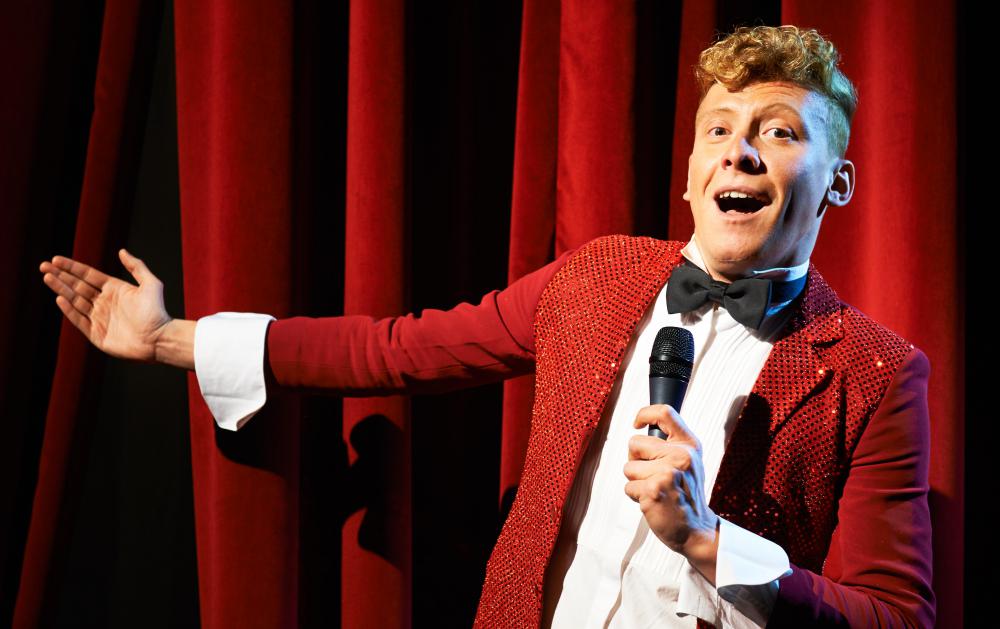 One of the greatest skills a stand up comedian can have is knowing how to deal with a heckler.