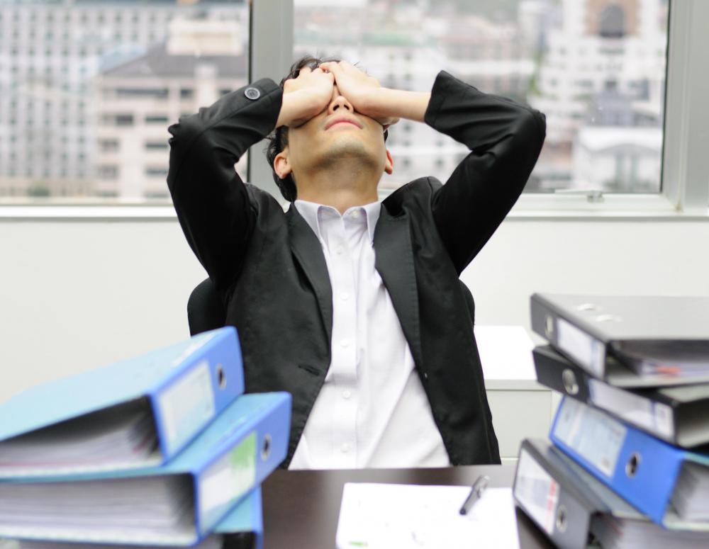 People with carious managerial jobs have to learn how to work in stressful conditions.