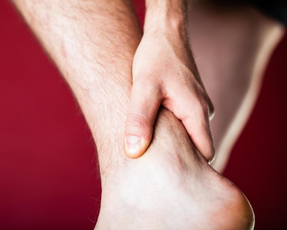 Sugar-tong splints may be used on certain types of ankle injuries.