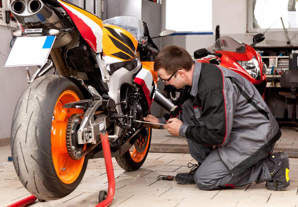 Motorcycles can take part in drag racing.
