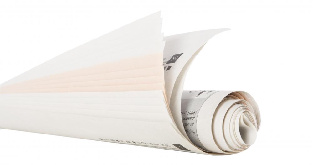 A roll of newsprint is generally 1 meter tall, weighing between 800-900 pounds.