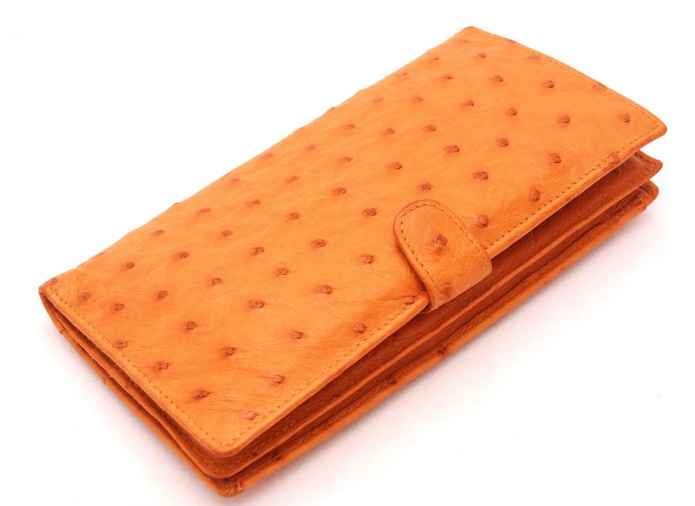 Italian leather products are of higher quality than other leather items.