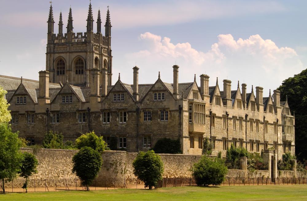Oscar Wilde earned scholarships to Trinity College and Oxford University.