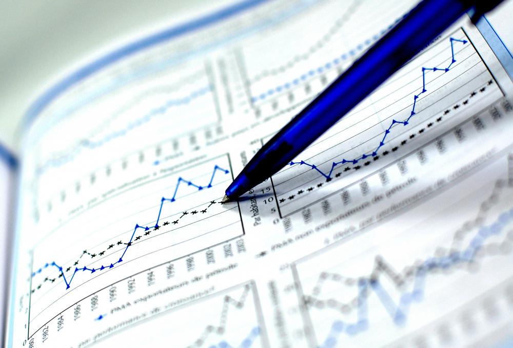 In a trend analysis, comparative graphs can be used to compare one business to its industry's trends as a whole.