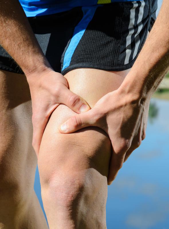 Enoxaparin may be prescribed to treat deep vein thrombosis, or the formation of clots in the blood vessels of the leg, which often results in pain.