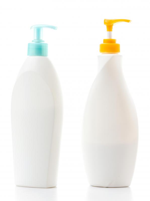 Moisturizers might help keep hair from drying out during prednisone use.