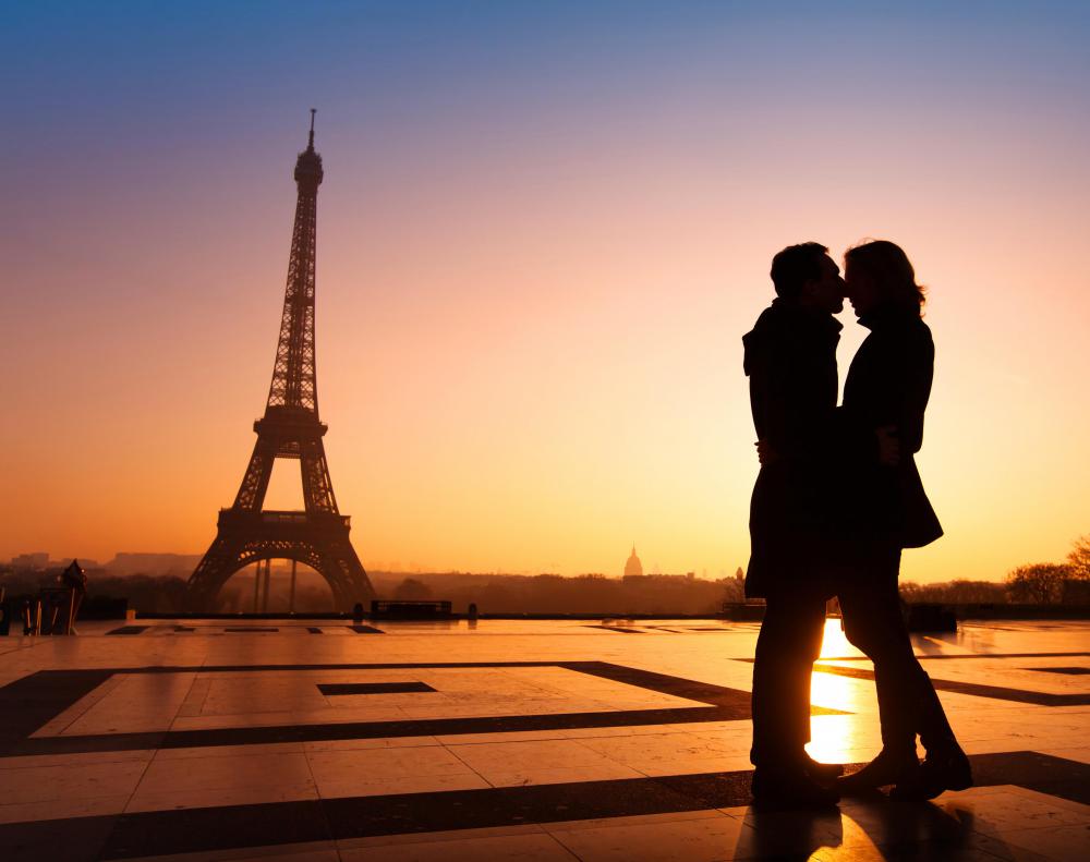 Honeymooners might prefer a more romantic excursion.