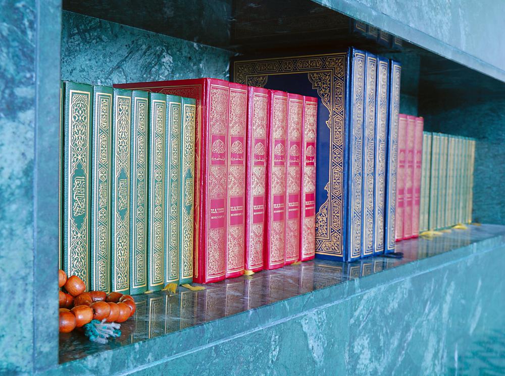 Many chapter books are part of a series of books written by the same author and revolving around the same set of characters.