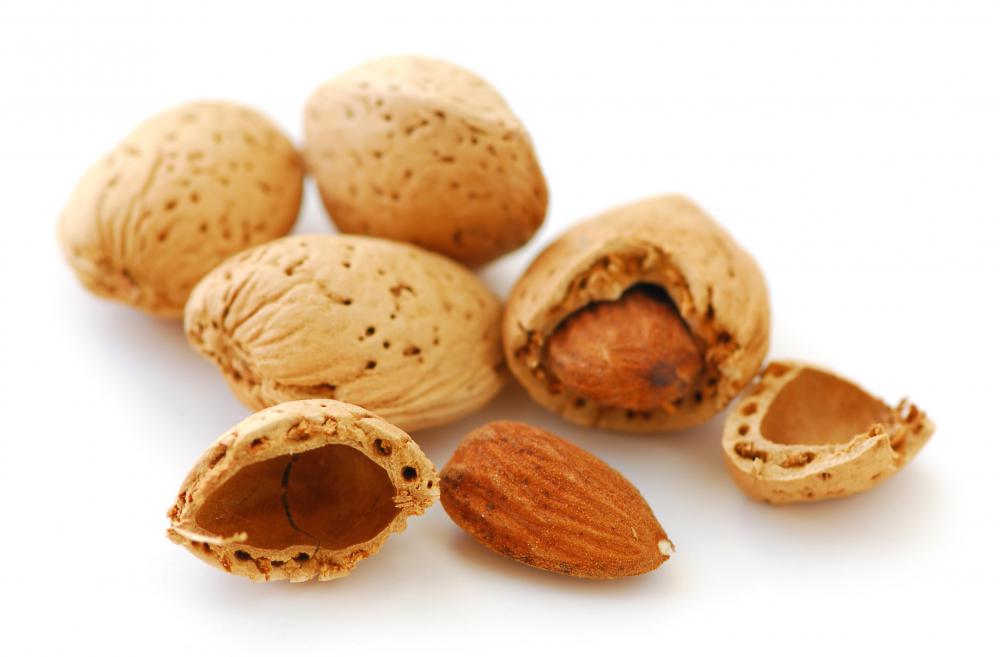 Almonds, which may help curb appetite.