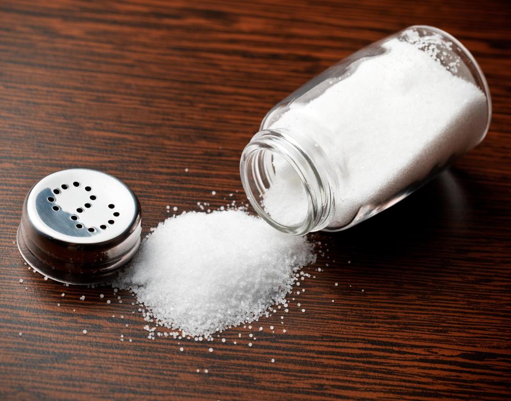 Mixing table salt with lemon juice can help remove rust stains.