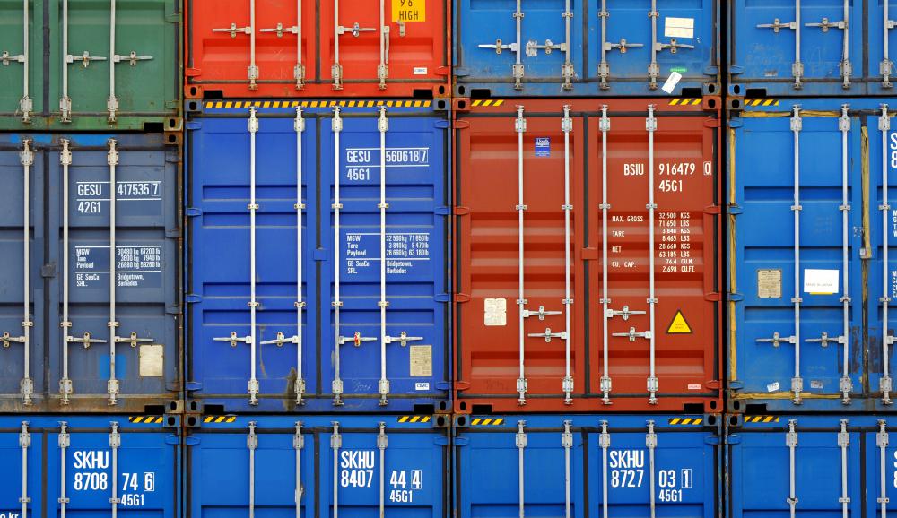 A freight forwarder helps provide lower shipping rates for customers.