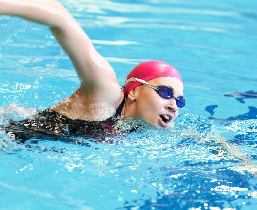 Freestyle swimming often includes the sidestroke.