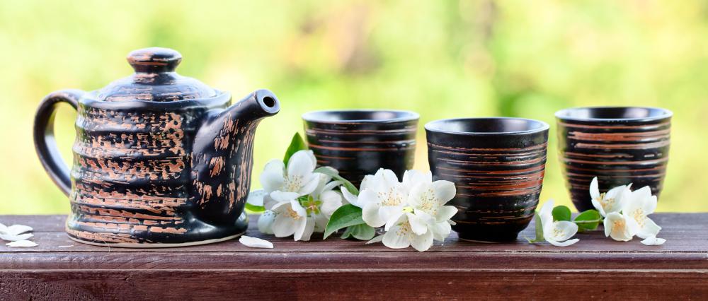 A popular beverage in Asia, jasmine tea is often made using the Arabian or night-blooming cultivars.