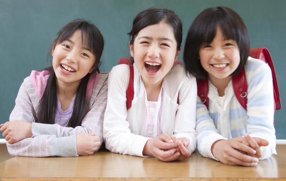 People of Asian descent may have epicanthal folds.