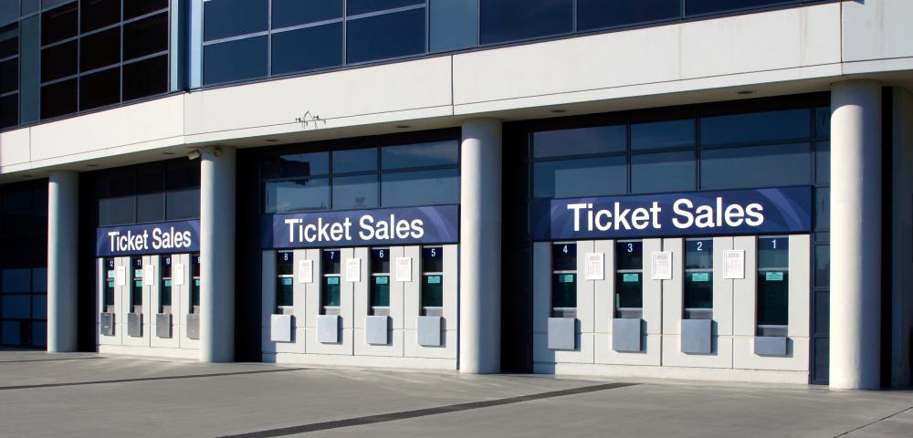 To avoid long lines at the ticket window, call ahead and put tickets on will call.