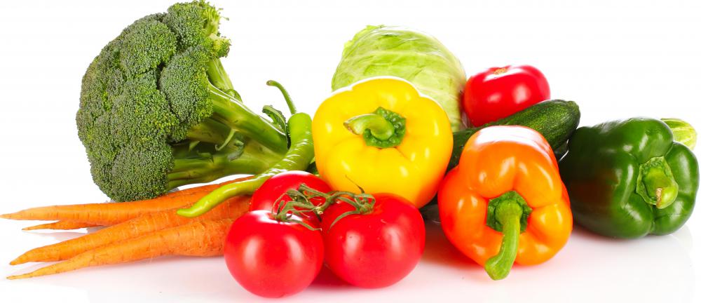 Tomatoes, carrots, broccoli, and bell peppers are all sources of carotenoids.