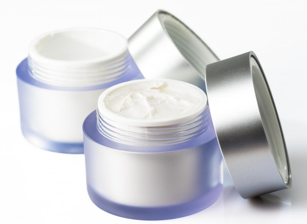Keeping the skin moisturized may help prevent dermographia outbreaks.