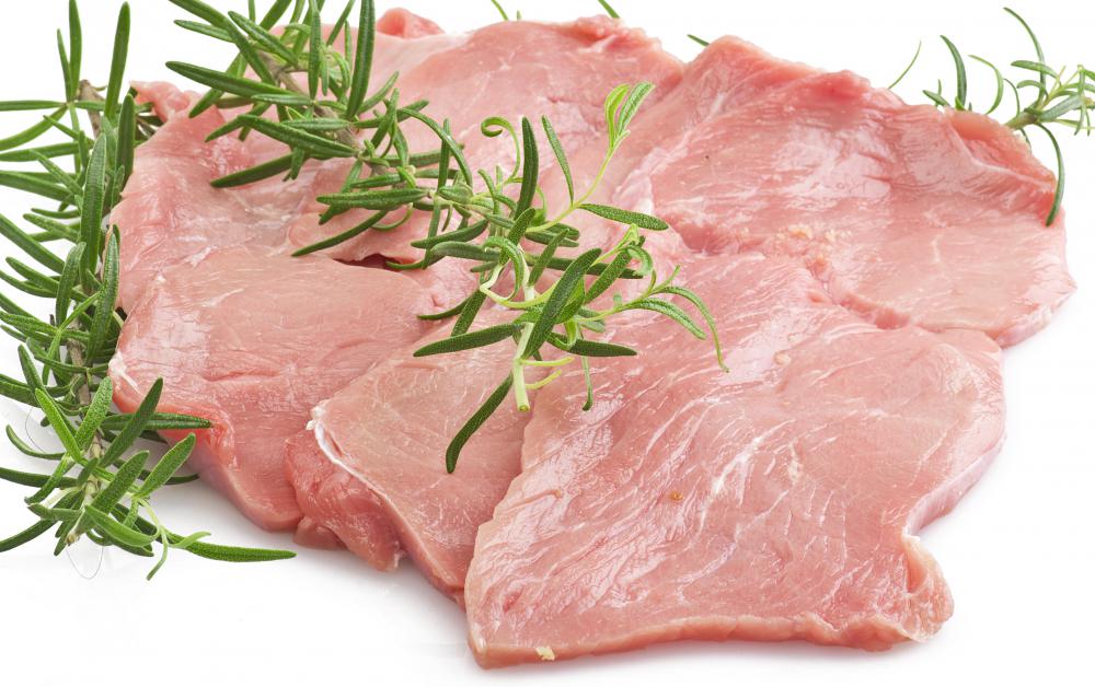Lean meat products, such as veal cutlets, are the primary protein sources on the Stillman Diet.