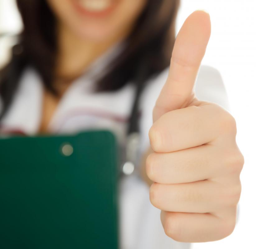 Performance managers should provide positive feedback to employees who regularly perform well to encourage productivity.